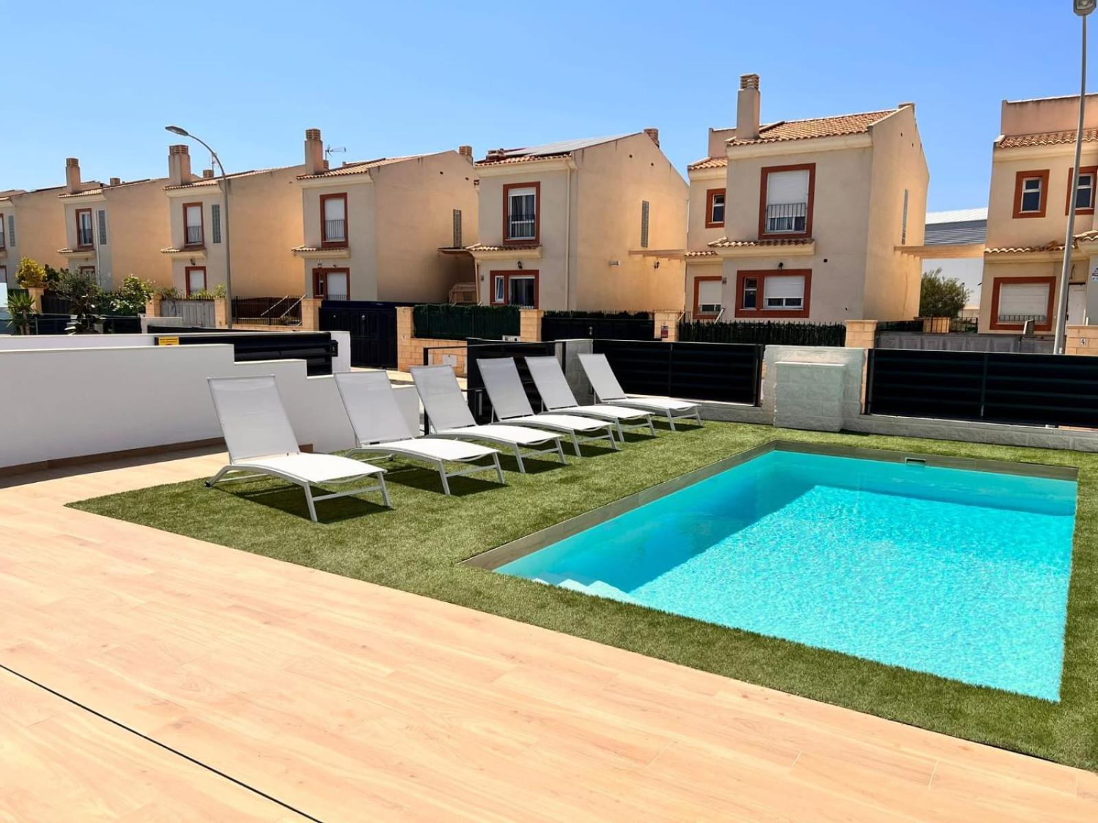 La Masion De Tout Seasonal Rental El Campello Kültér fotó